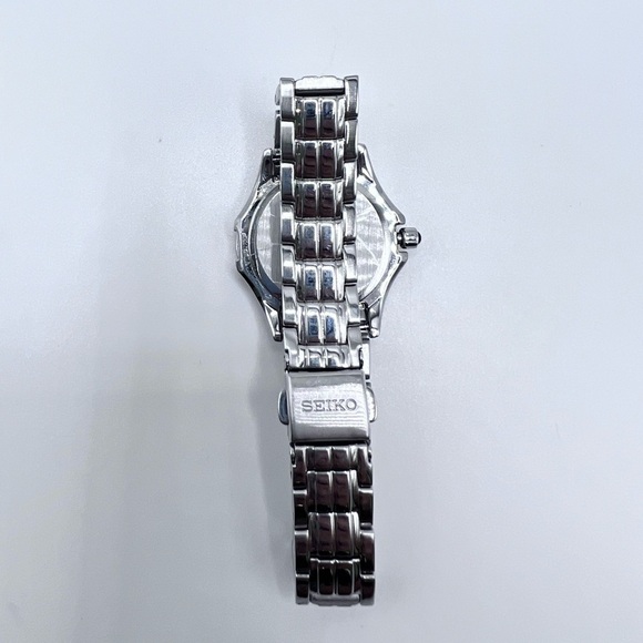 Seiko 7N82-0C40 Women’s Stainless Steel Watch Sapphire Crystal 7.5”